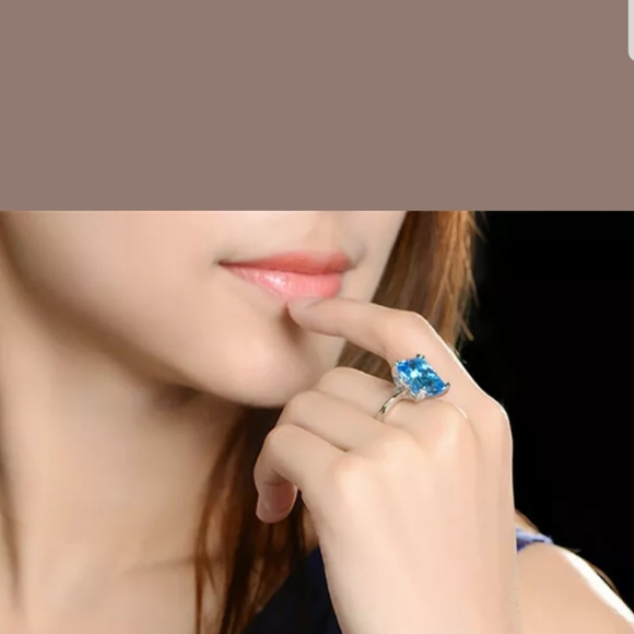 NEW sea blue sapphire 18k white gold plated ring - Picture 2 of 4